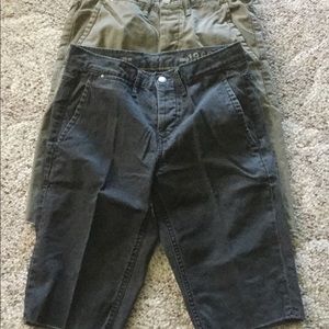 Set of 2 men’s Gap shorts